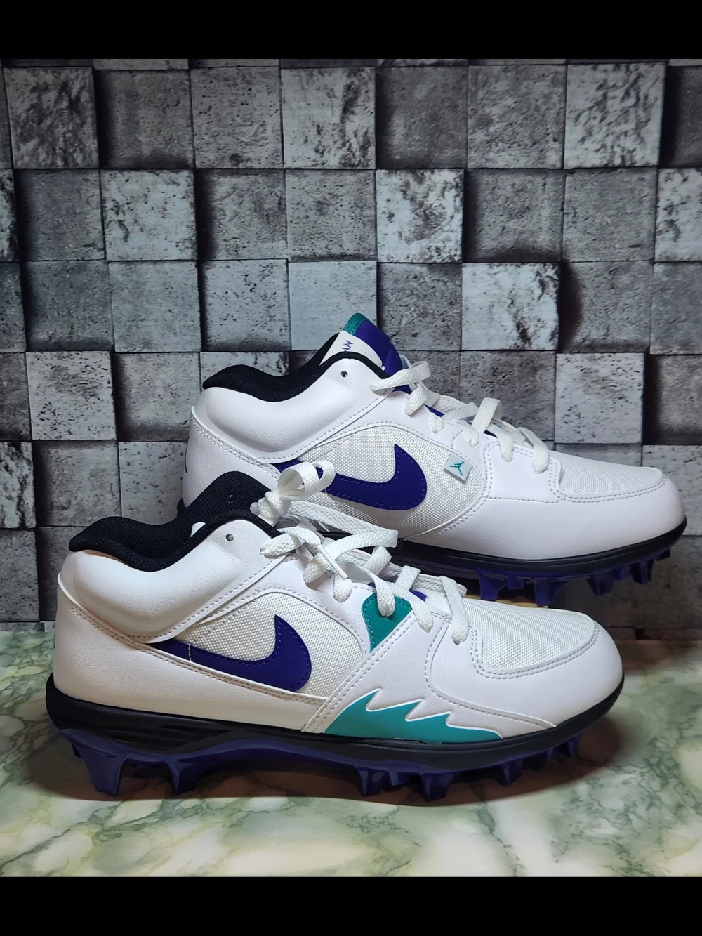 Jordan Stadium 90 Low TD White Grape Football Cleats Men's Size 9